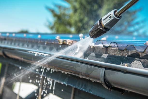 Garage Pressure Washing in Mondovi, WI
